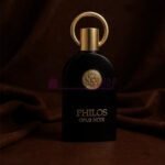 Detalle del perfume Philos Opus Noir de Maison Alhambra fragancia cálida y amaderada