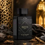 Presentación de lujo del perfume oriental Bade e Al Oud Black Exposed
