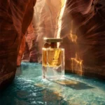 Presentación elegante del perfume árabe Atlas Canyon de Lattafa.